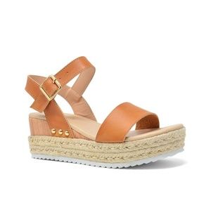Tan Platform Wedge Buckle Closure Sandal